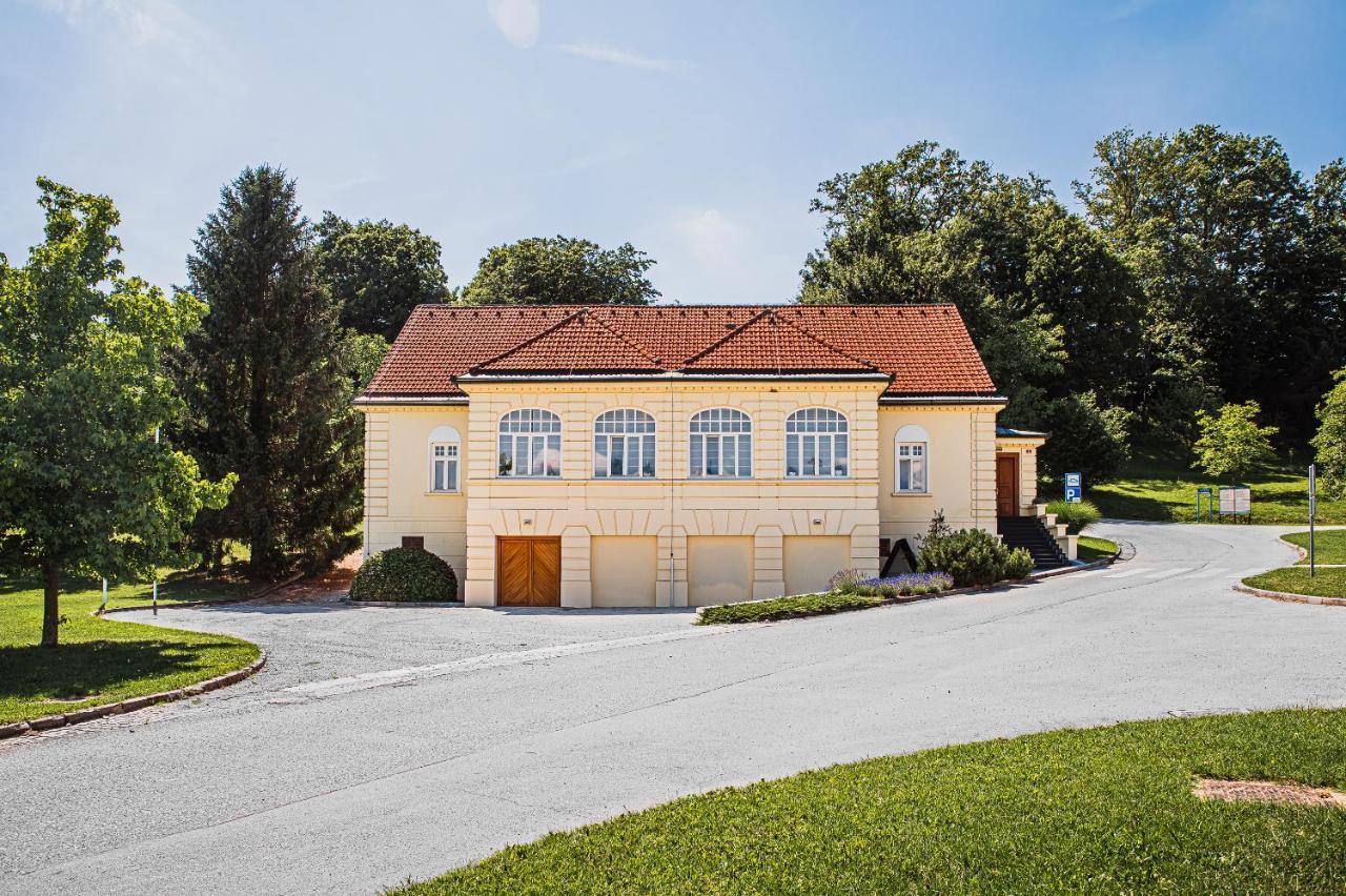 Villa Istenic Bizeljsko Exterior photo